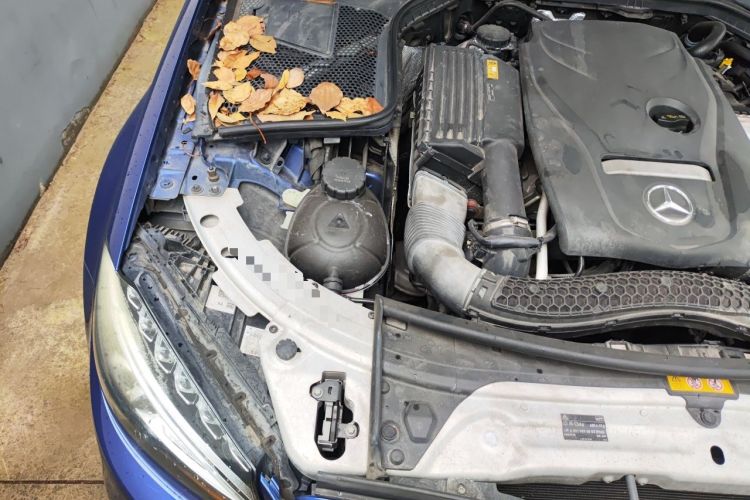 Used Mercedes-Benz C-Class 2016 C 200 L Sport Edition Engine Bay Right