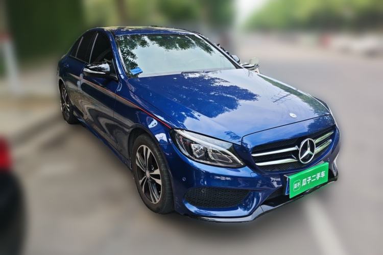 Used Mercedes-Benz C-Class 2016 C 200 Sport Edition Front Right 45 Deg