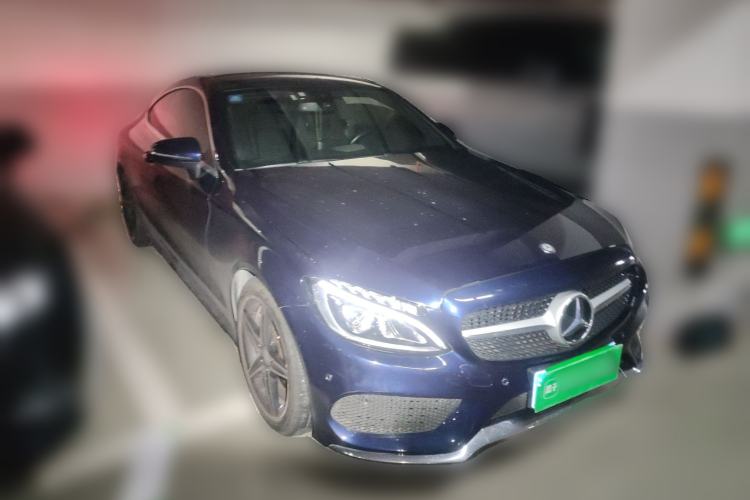 Used Mercedes-Benz C-Class 2016 C 200 Coupe Front Right 45 Deg
