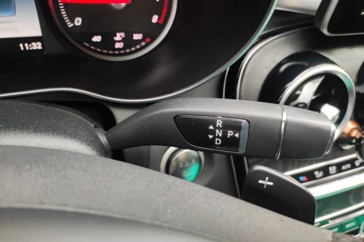 Used Mercedes-Benz C-Class 2016 C 200 L Sport Edition Gear Lever