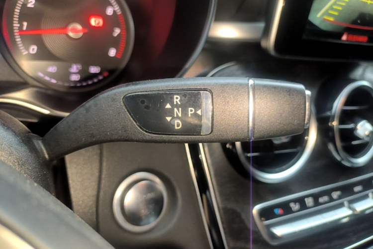 Used Mercedes-Benz C-Class 2016 C 180 L Sport Edition Gear Lever