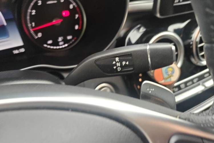 Used Mercedes-Benz C-Class 2016 C 200 Coupe Gear Lever