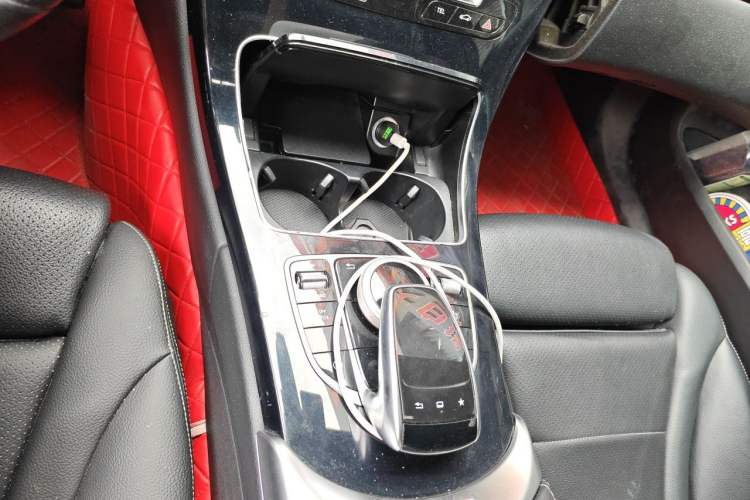 Used Mercedes-Benz C-Class 2016 C 200 Sport Edition Gear Lever