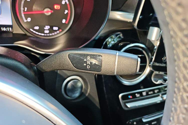 Used Mercedes-Benz C-Class 2016 C 200 Coupe Gear Lever