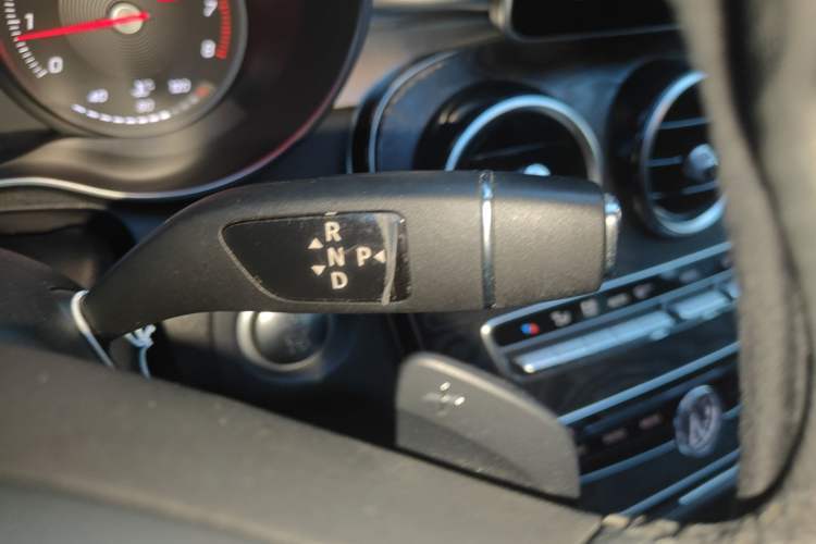 Used Mercedes-Benz C-Class 2016 C 180 L Sport Edition Gear Lever