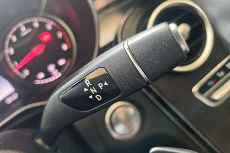 Used Mercedes-Benz C-Class 2016 C 200 L Sport Edition Gear Lever