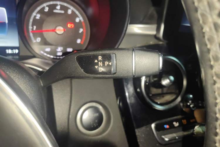 Used Mercedes-Benz C-Class 2016 C 200 Sport Edition Gear Lever