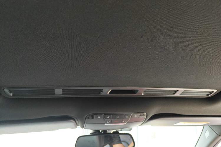 Used Mercedes-Benz C-Class 2016 C 200 Sport Edition Headliner