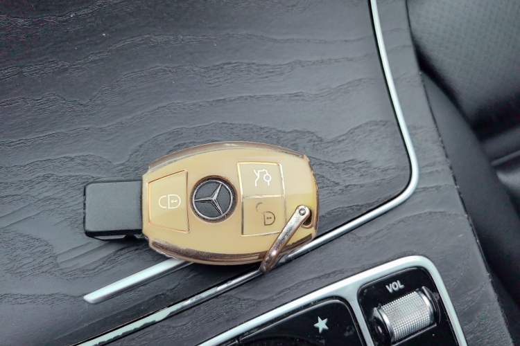 Used Mercedes-Benz C-Class 2016 C 200 L Sport Edition Interior 1