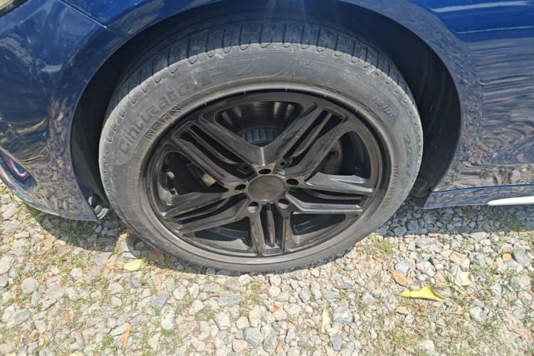 Used Mercedes-Benz C-Class 2016 C 200 L Sport Edition Left Front Wheel Hub