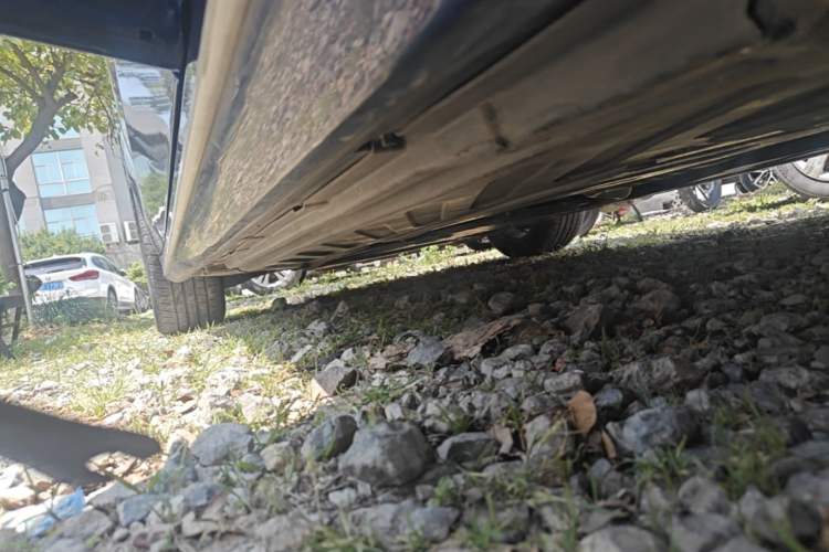 Used Mercedes-Benz C-Class 2016 C 200 L Sport Edition Left Side Sill