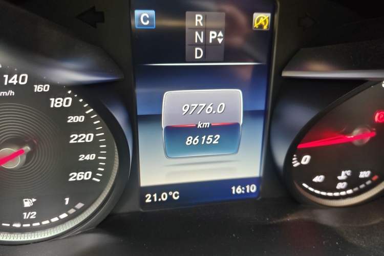 Used Mercedes-Benz C-Class 2016 C 200 Coupe Odometer Close Up