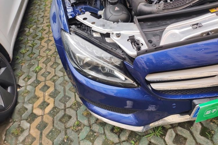 Used Mercedes-Benz C-Class 2016 C 200 L Sport Edition Right Front Headlight