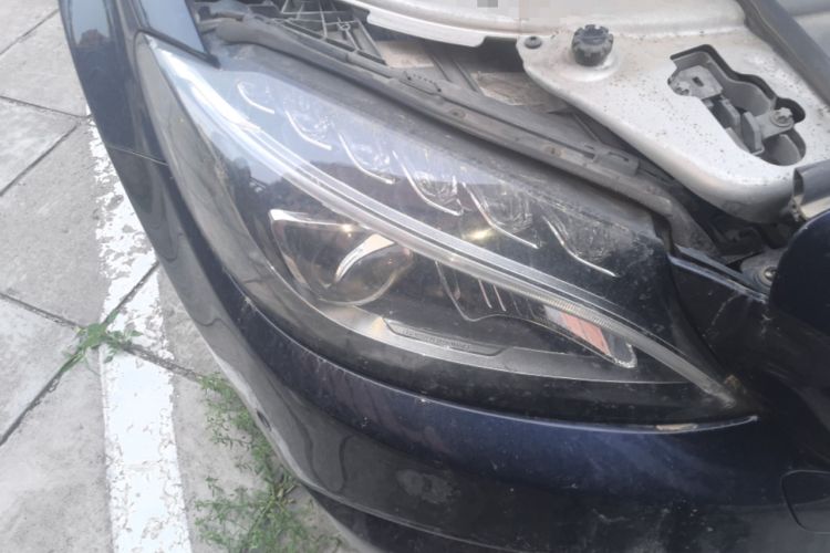 Used Mercedes-Benz C-Class 2016 C 200 L Sport Edition Right Front Headlight