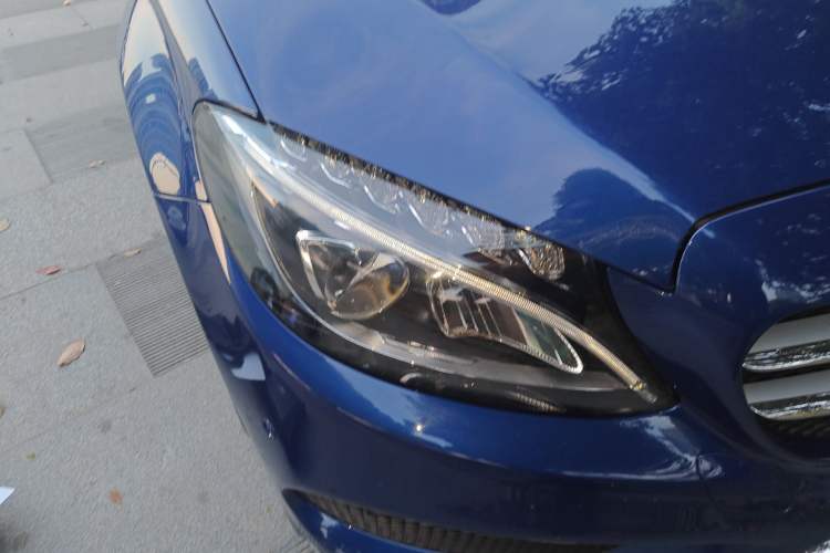 Used Mercedes-Benz C-Class 2016 C 180 L Sport Edition Right Front Headlight