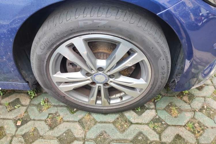 Used Mercedes-Benz C-Class 2016 C 200 L Sport Edition Right Front Wheel Hub
