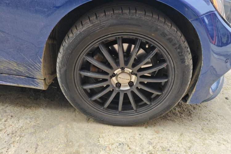 Used Mercedes-Benz C-Class 2016 C 200 Sport Edition Right Front Wheel Hub