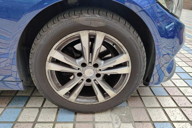 Used Mercedes-Benz C-Class 2016 C 200 L Sport Edition Right Front Wheel Hub
