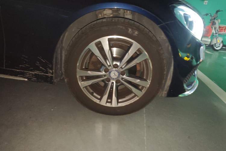Used Mercedes-Benz C-Class 2016 C 200 L Sport Edition Right Front Wheel Hub