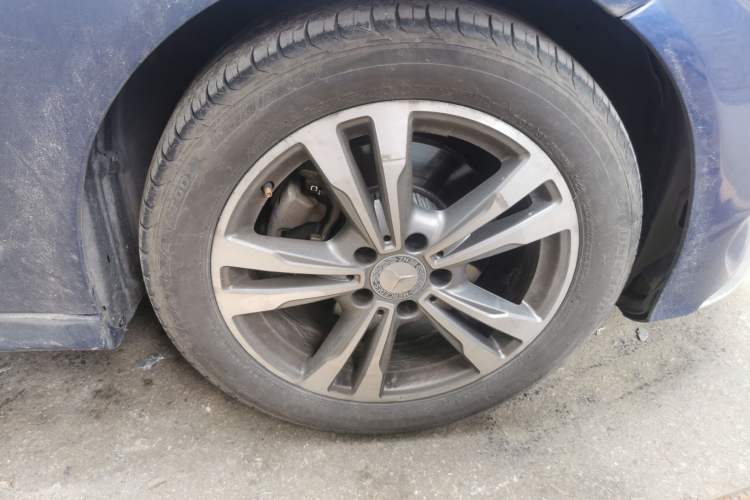 Used Mercedes-Benz C-Class 2016 C 200 L Sport Edition Right Front Wheel Hub