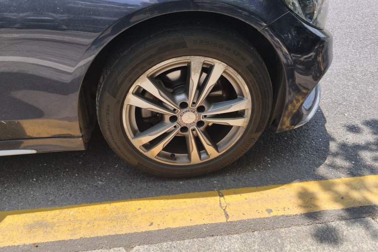 Used Mercedes-Benz C-Class 2016 C 200 L Sport Edition Right Front Wheel Hub