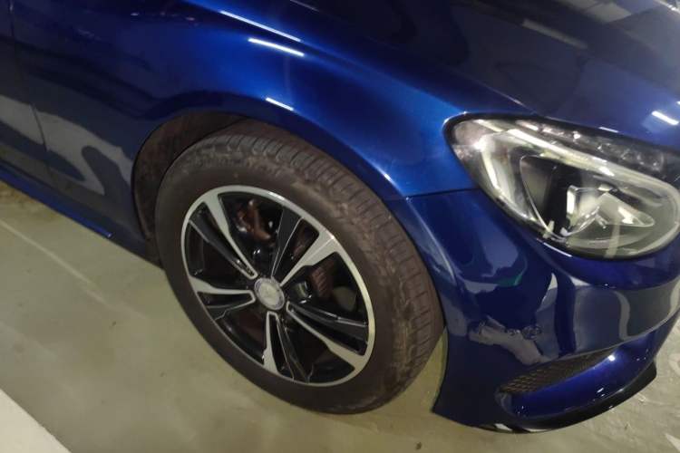 Used Mercedes-Benz C-Class 2016 C 200 Sport Edition Right Front Wheel Hub