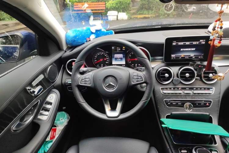 Used Mercedes-Benz C-Class 2016 C 200 L Sport Edition Steering Wheel