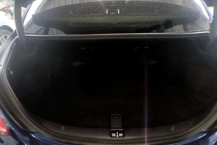 Used Mercedes-Benz C-Class 2016 C 180 L Sport Edition Trunk