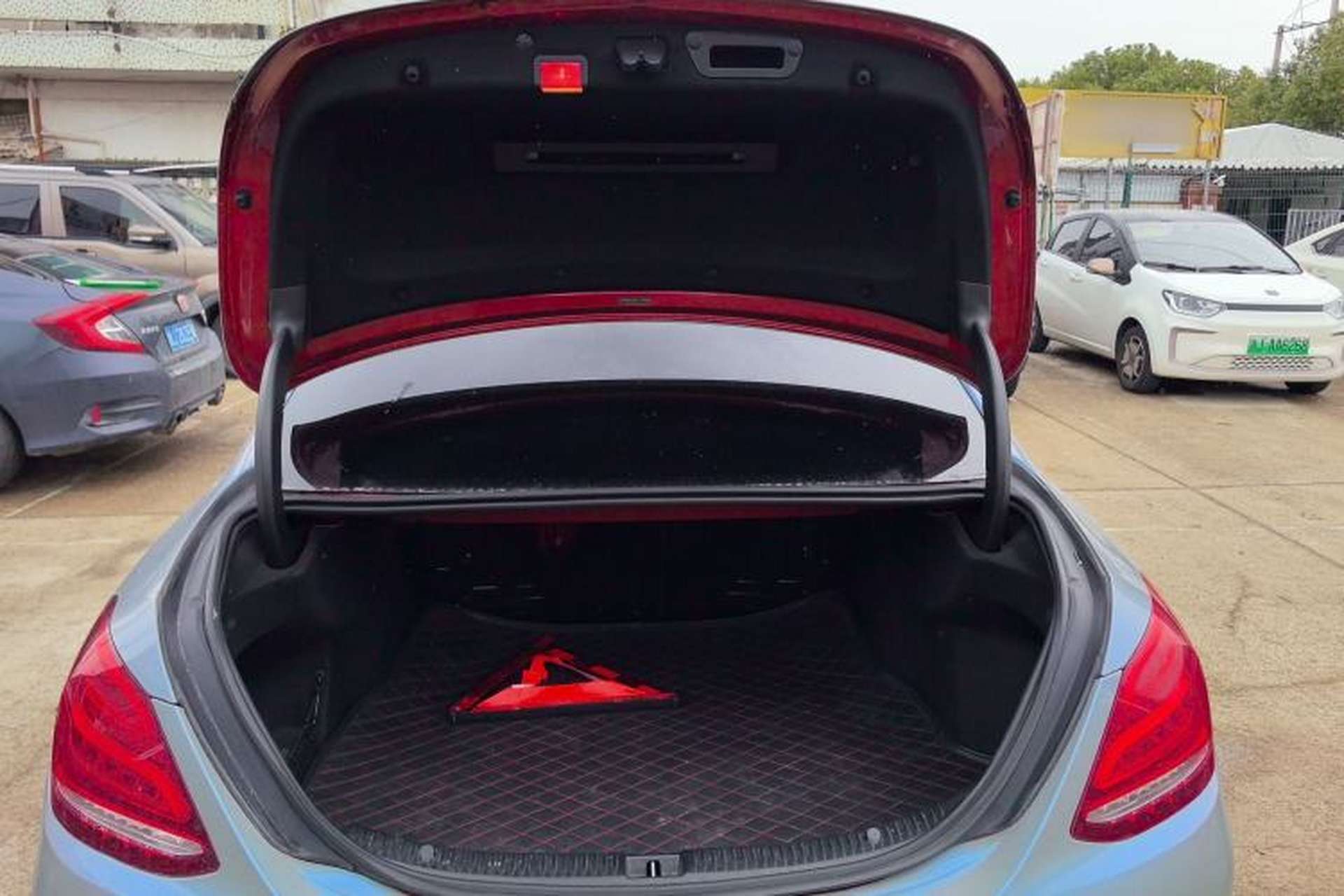 Used Mercedes-Benz C-Class 2016 C 200 L Sport Edition Trunk