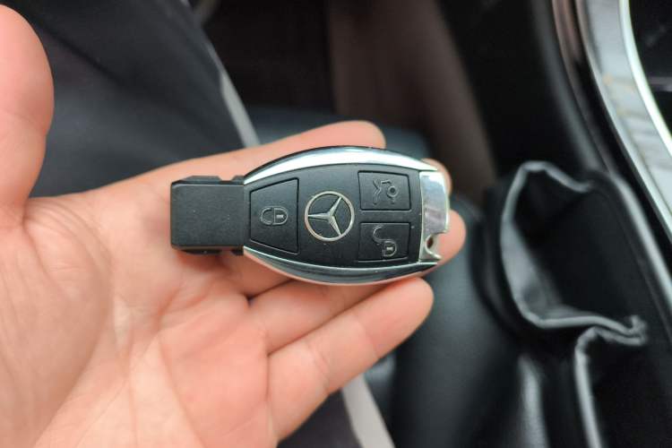 Used Mercedes-Benz C-Class 2016 C 200 L Sport Edition Vehicle Key
