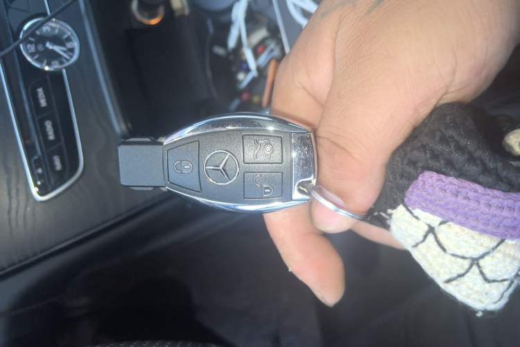 Used Mercedes-Benz C-Class 2016 C 200 L Sport Edition Vehicle Key