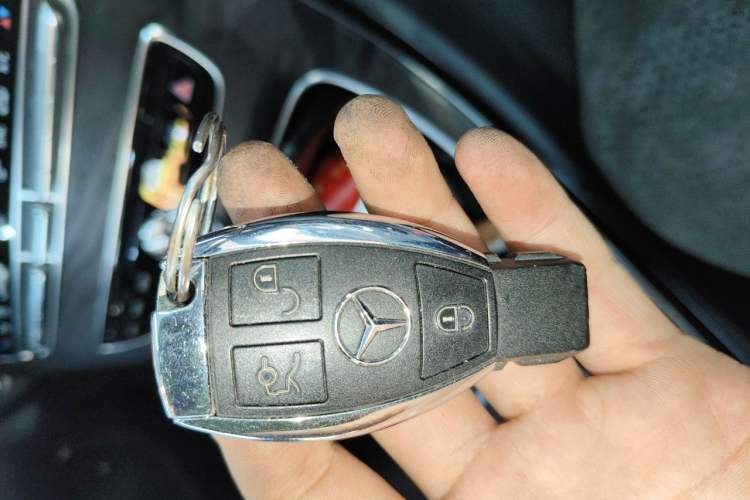 Used Mercedes-Benz C-Class 2016 C 200 L Sport Edition Vehicle Key
