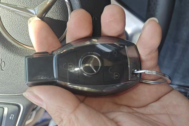 Used Mercedes-Benz C-Class 2016 C 200 L Sport Edition Vehicle Key