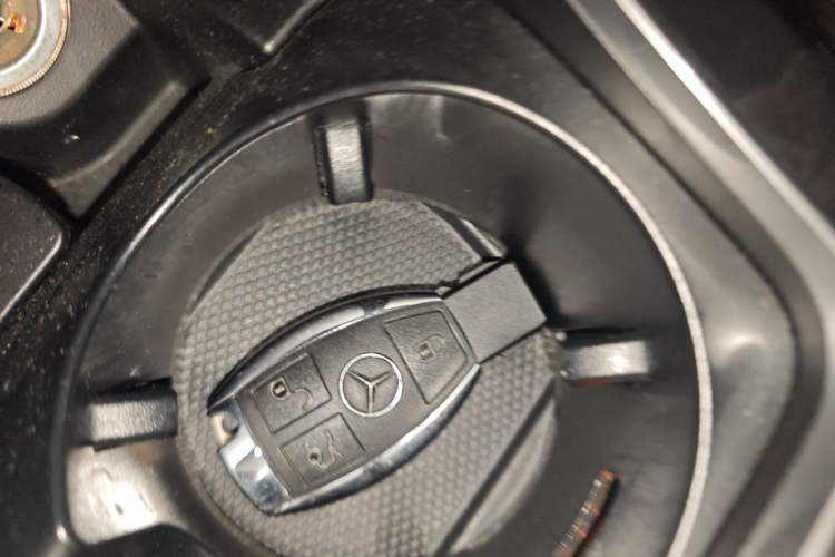 Used Mercedes-Benz C-Class 2016 C 200 L Sport Edition Vehicle Key
