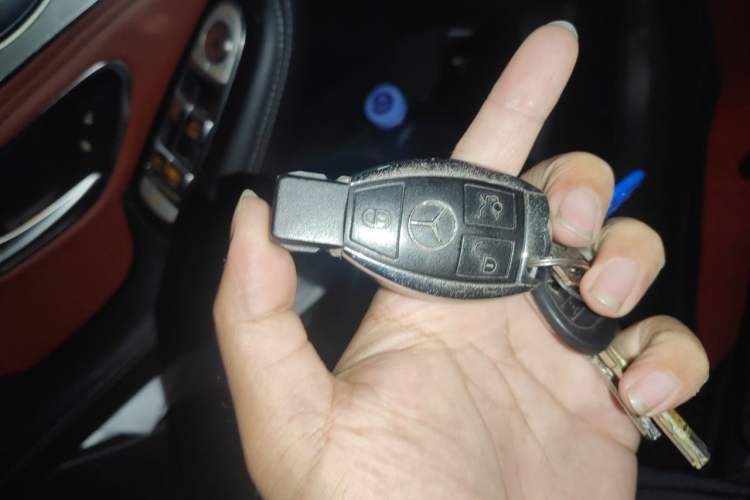 Used Mercedes-Benz C-Class 2016 C 200 Sport Edition Vehicle Key