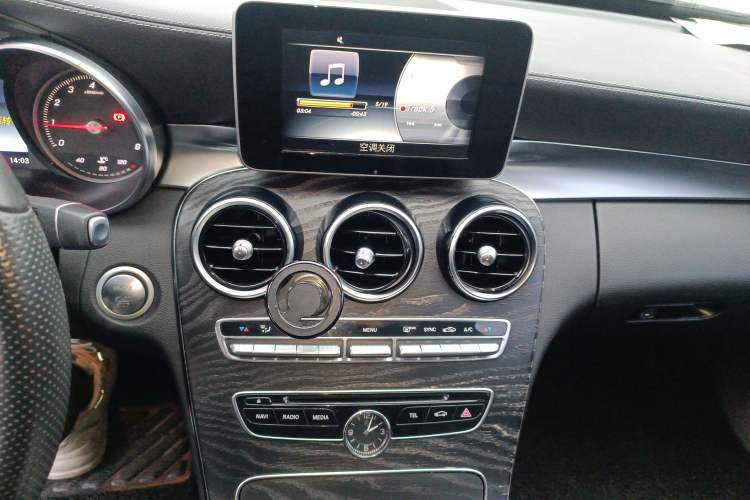 Used Mercedes-Benz C-Class 2016 C 200 L Sport Edition Audio And AC Panel