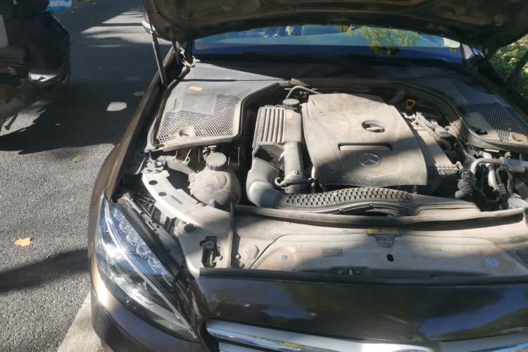 Used Mercedes-Benz C-Class 2016 C 200 L Sport Edition Engine Bay Right