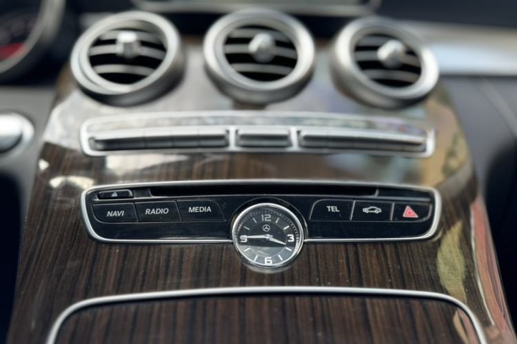 Used Mercedes-Benz C-Class 2016 C 200 L Interior 13