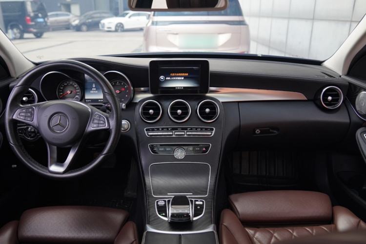Used Mercedes-Benz C-Class 2016 C 200 L Sport Edition Interior 2