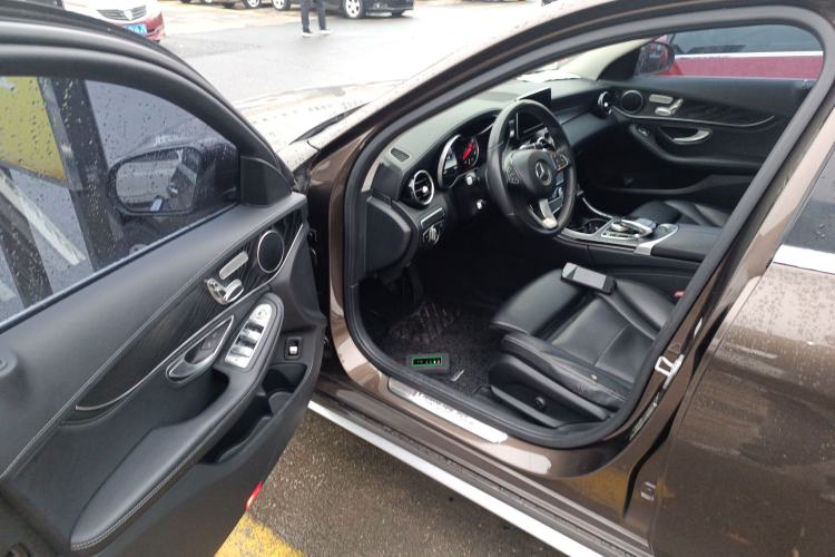 Used Mercedes-Benz C-Class 2016 C 200 L Sport Edition Interior 3