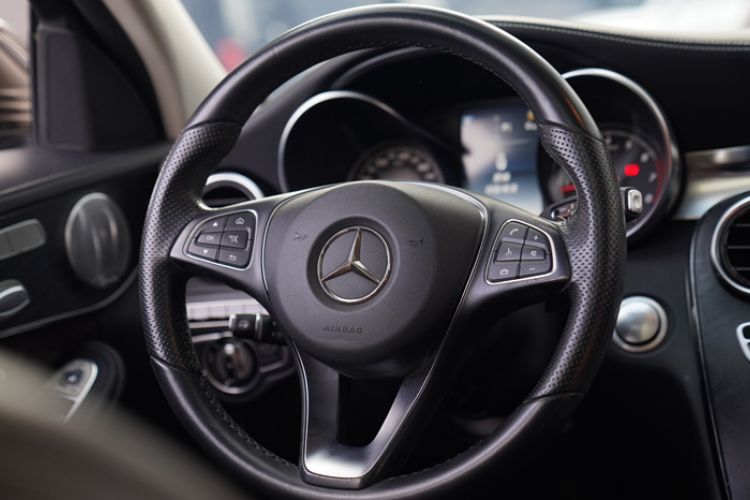 Used Mercedes-Benz C-Class 2016 C 200 L Sport Edition Interior 3