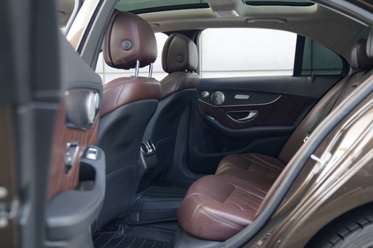 Used Mercedes-Benz C-Class 2016 C 200 L Sport Edition Interior 7