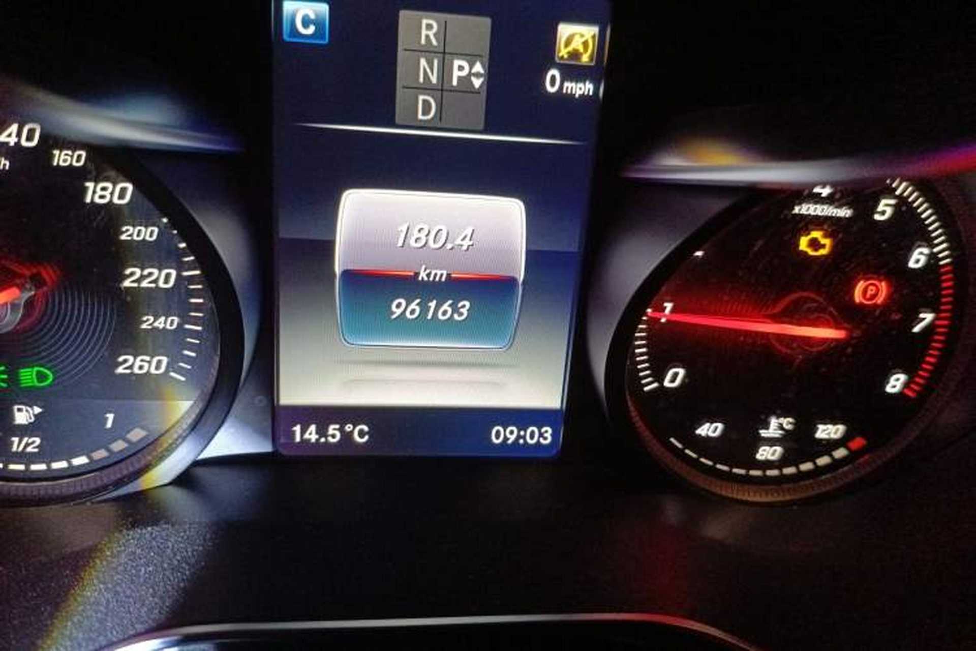 Used Mercedes-Benz C-Class 2016 C 180 L Sport Edition Odometer Close Up