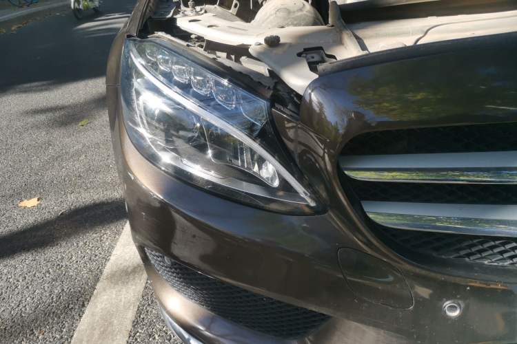 Used Mercedes-Benz C-Class 2016 C 200 L Sport Edition Right Front Headlight