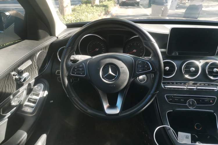 Used Mercedes-Benz C-Class 2016 C 200 L Sport Edition Steering Wheel