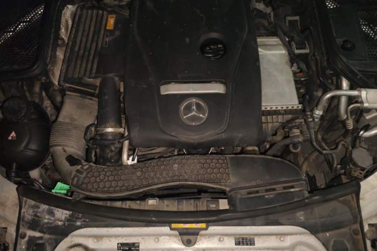 Used Mercedes-Benz C-Class 2016 C 200 L Sport Edition Engine Bay