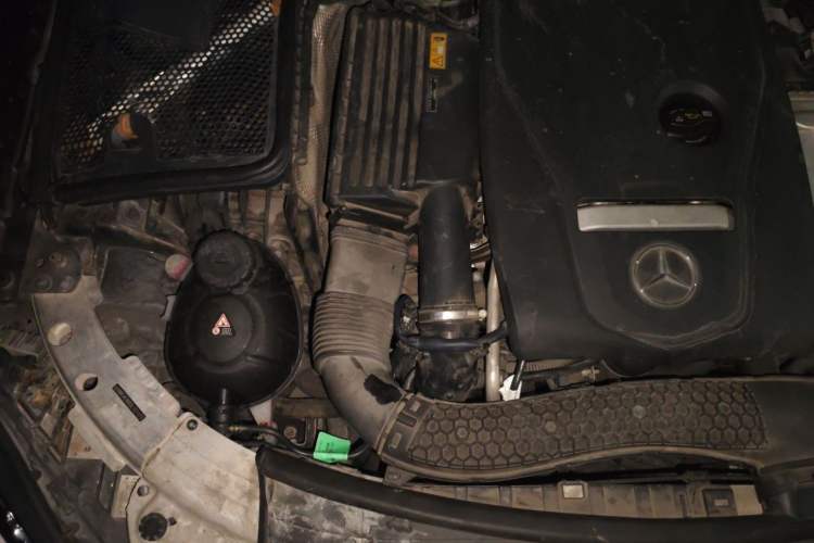 Used Mercedes-Benz C-Class 2016 C 200 L Sport Edition Engine Bay Right