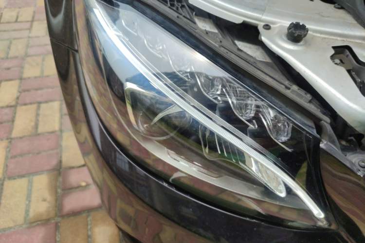 Used Mercedes-Benz C-Class 2016 C 180 L Sport Edition Right Front Headlight