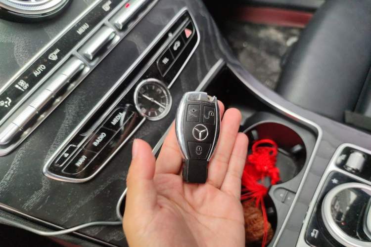 Used Mercedes-Benz C-Class 2016 C 180 L Sport Edition Vehicle Key