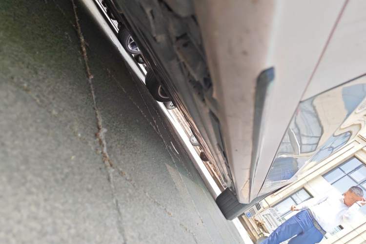 Used Mercedes-Benz C-Class 2016 C 200 L Sport Edition Chassis Front Left